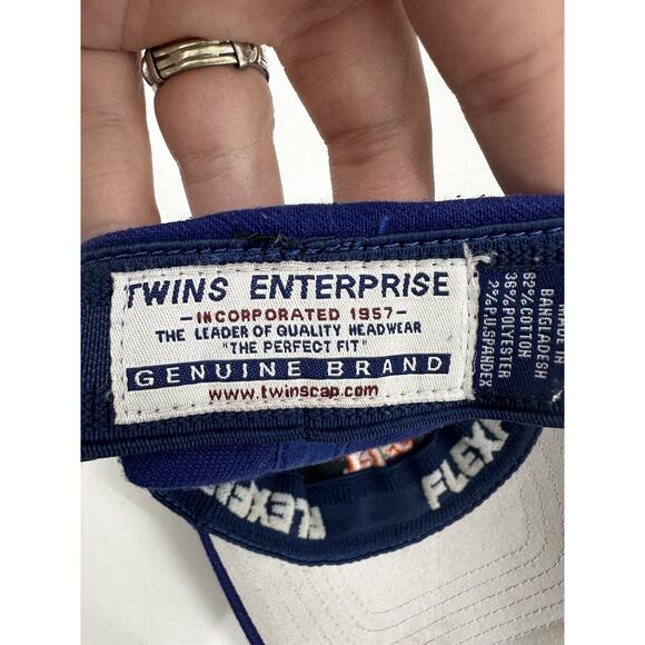 Twins Enterprise Kids MLB New York Mets Baseball Hat Blue Flexfit Fitted Cap - Picture 6 of 12